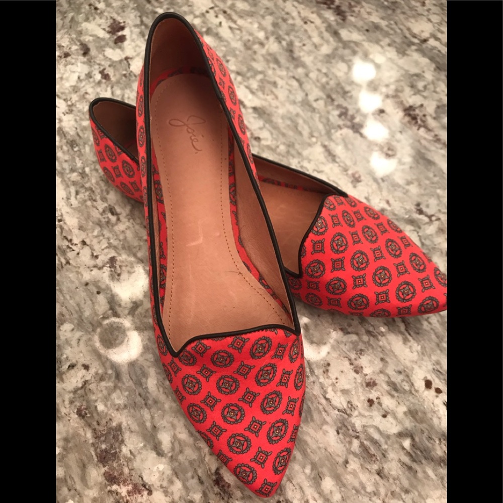 NWOT Joie Paisley Print Pointed Toe Flats Size 37